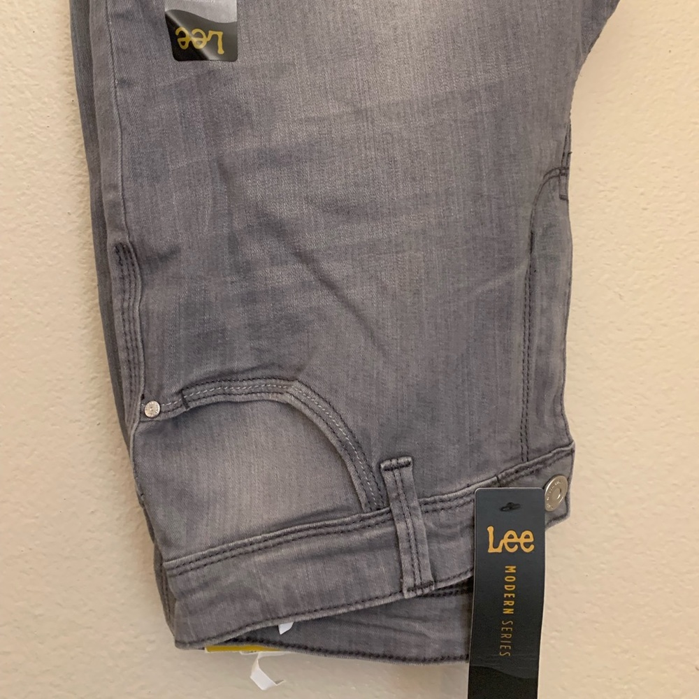 Size 10 Lee Capriss